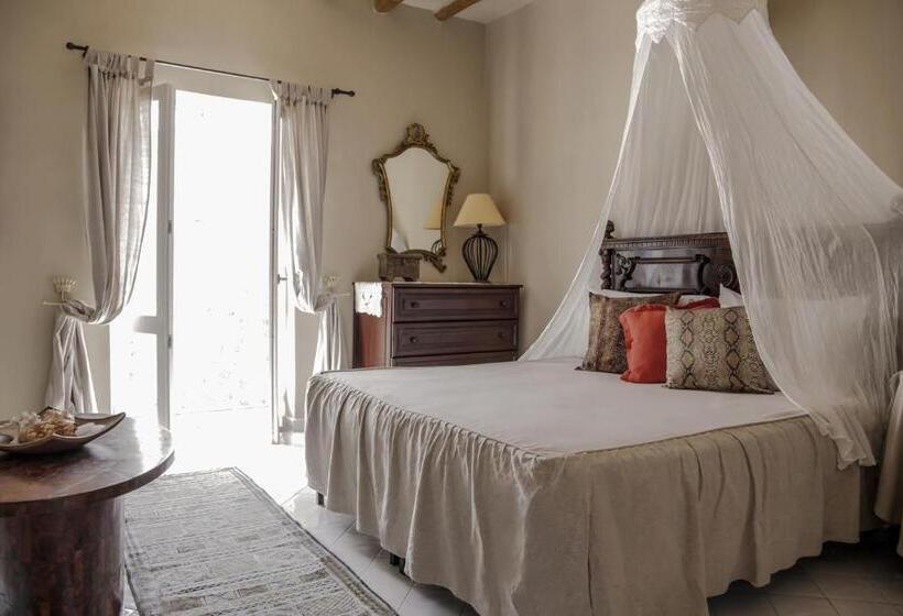 주니어 스위트 바다 전망, Lisca Bianca