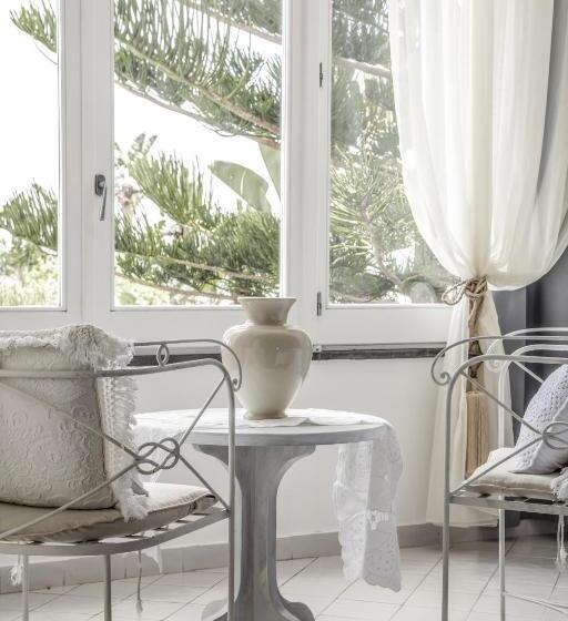 주니어 스위트 바다 전망, Lisca Bianca