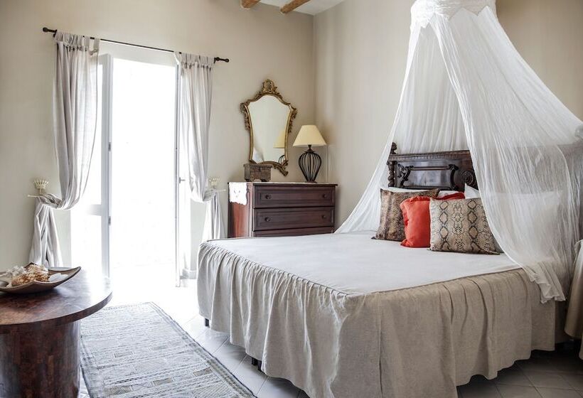 트리플 클래식 룸, Lisca Bianca