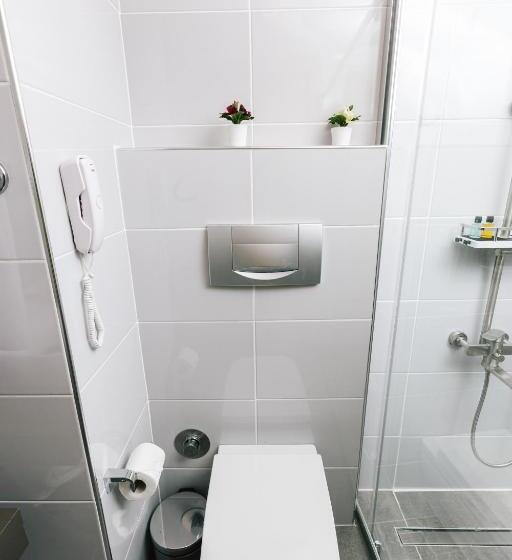 スタンダードトリプルルーム, Marble