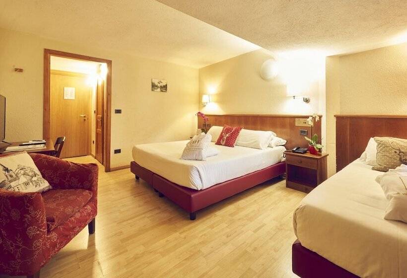 스탠다드 트리플 룸, Ih Hotels Courmayeur Mont Blanc