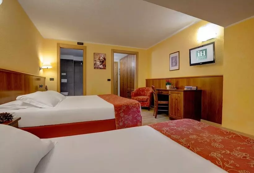 スタンダードトリプルルーム, Ih Hotels Courmayeur Mont Blanc