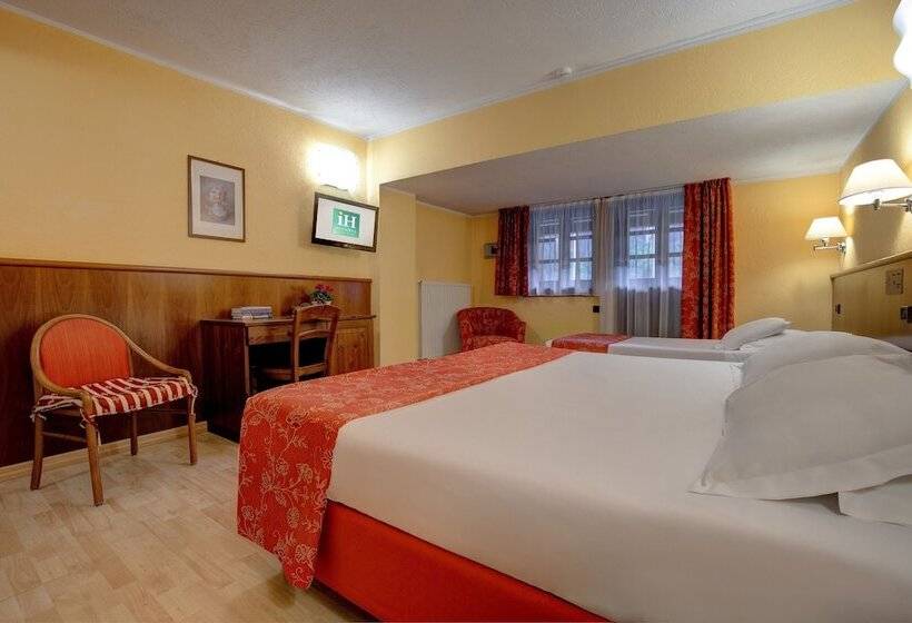 스탠다드 트리플 룸, Ih Hotels Courmayeur Mont Blanc