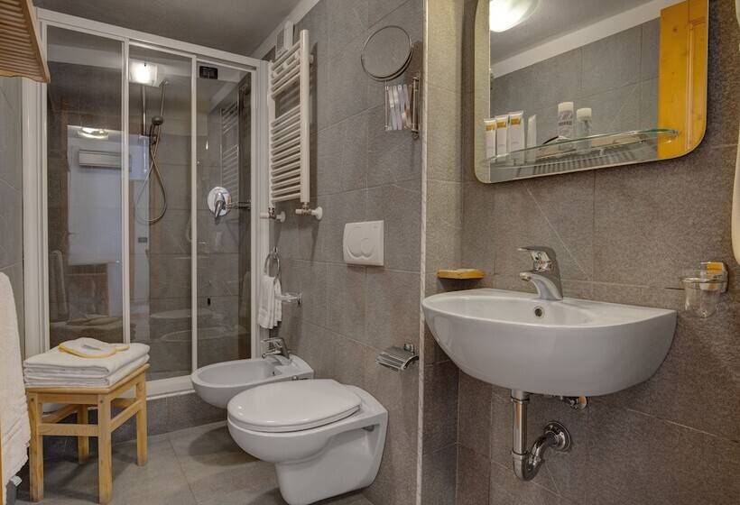 4인용 스탠다드 룸, Ih Hotels Courmayeur Mont Blanc