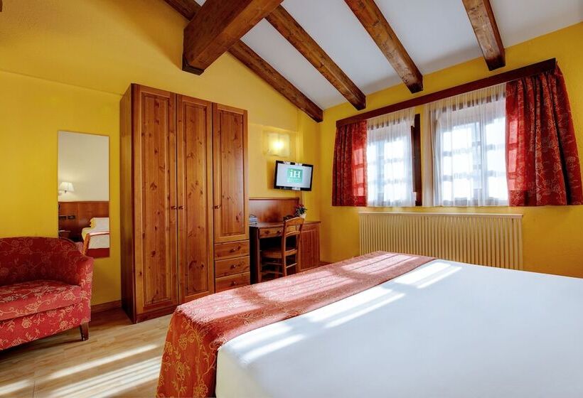 4인용 스탠다드 룸, Ih Hotels Courmayeur Mont Blanc