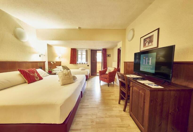 스탠다드 트리플 룸, Ih Hotels Courmayeur Mont Blanc
