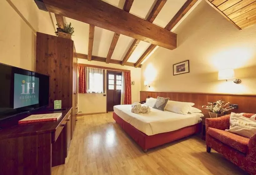 スタンダード４人部屋, Ih Hotels Courmayeur Mont Blanc