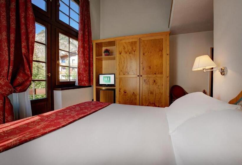 Номер Superior, Ih Hotels Courmayeur Mont Blanc