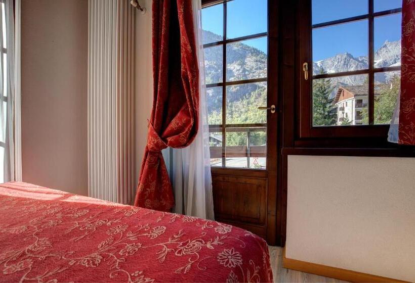 수피리어 룸, Ih Hotels Courmayeur Mont Blanc