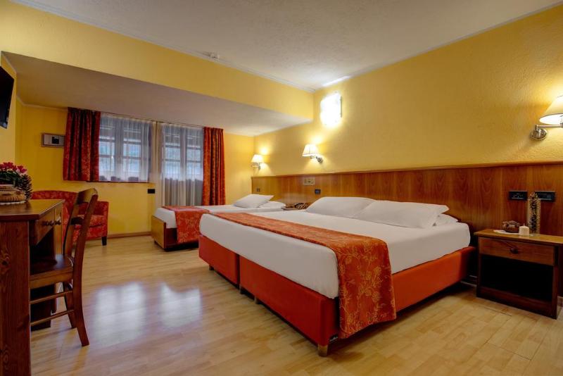 스탠다드 트리플 룸, Ih Hotels Courmayeur Mont Blanc