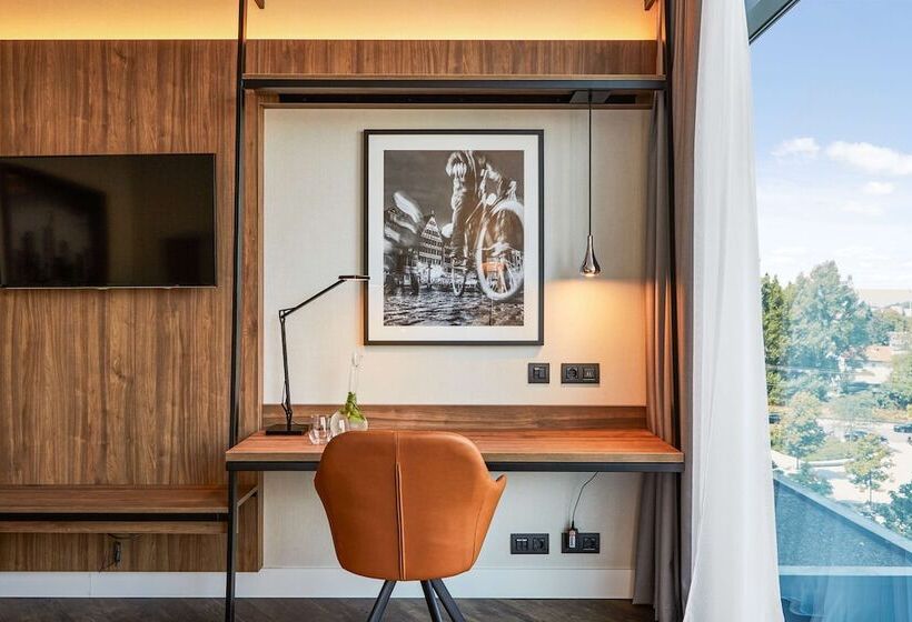 اتاق استاندارد, Radisson Blu Hotel Frankfurt