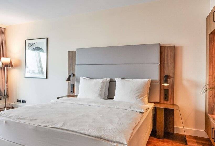 اتاق سوپریور با چشم‌انداز, Radisson Blu Hotel Frankfurt