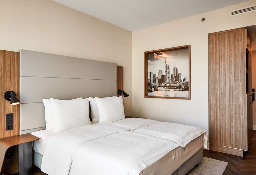 اتاق سوپریور با چشم‌انداز, Radisson Blu Hotel Frankfurt