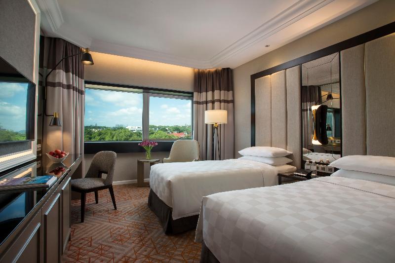 اتاق لوکس, Ramada Plaza Shanghai Pudong Airport   A Journey Starts At The Pvg Airport