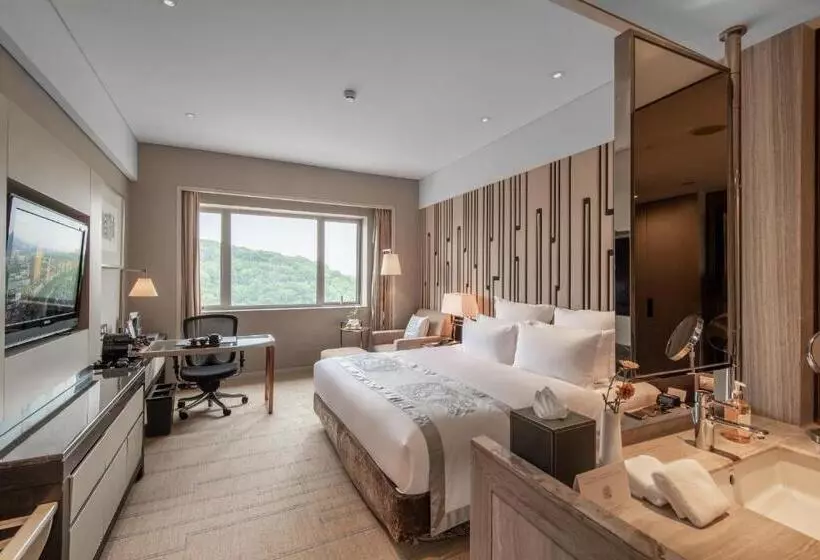 اتاق سوپریور با تخت بزرگ, Grand Pacific Hotel Ningbo
