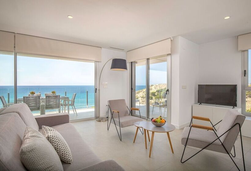 آپارتمان 2 خوابه با چشمانداز دریا, Blue Line Apartment