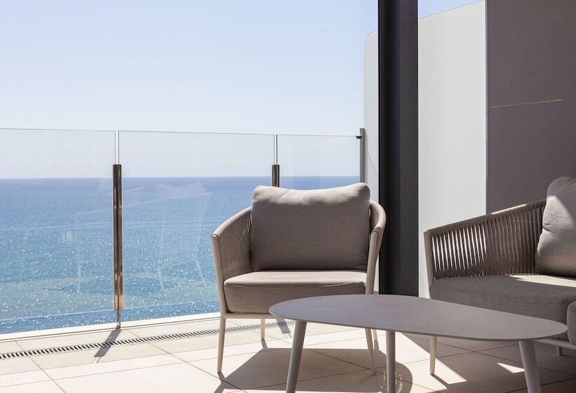 , Blue Line Apartment