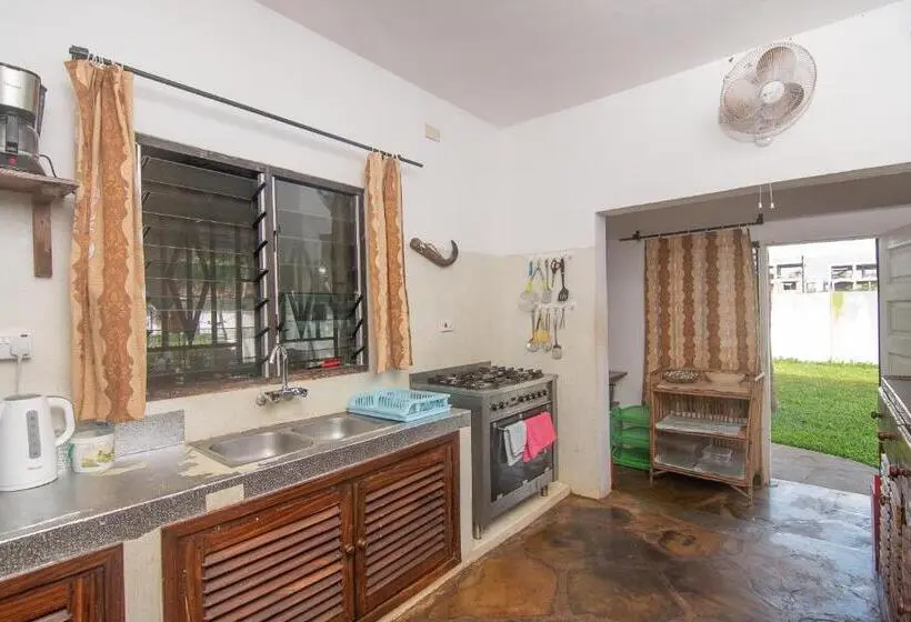 خانه 1 خوابه, Villa Ameera Malindi