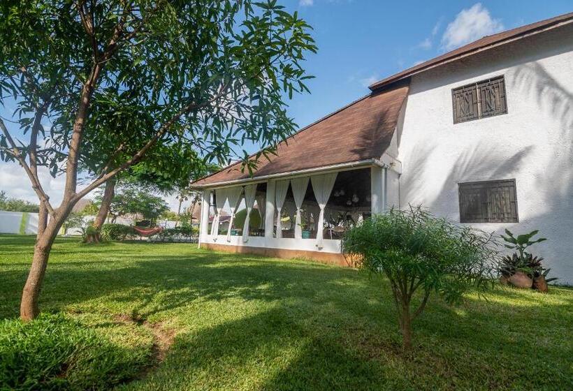 خانه 1 خوابه, Villa Ameera Malindi