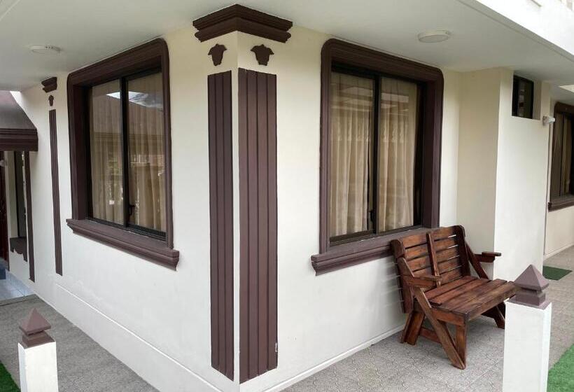 经济房, Casa Santa Lucía