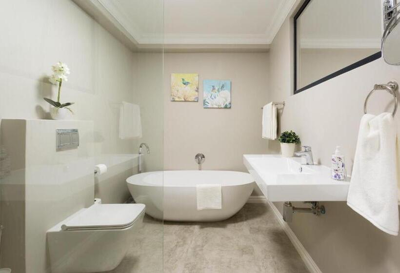 غرفة ديلوكس, The Gregory