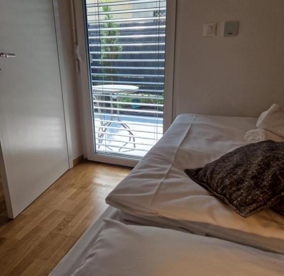 آپارتمان 1 خوابه, Bed & Breakfast Rezidenca Pipanova