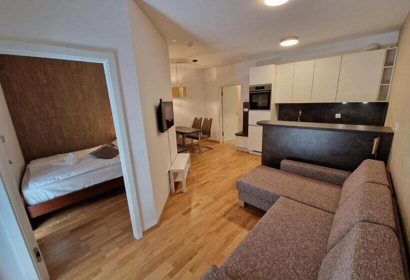 آپارتمان 1 خوابه, Bed & Breakfast Rezidenca Pipanova