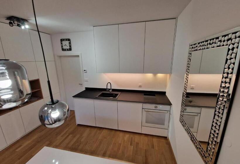 آپارتمان 1 خوابه, Bed & Breakfast Rezidenca Pipanova