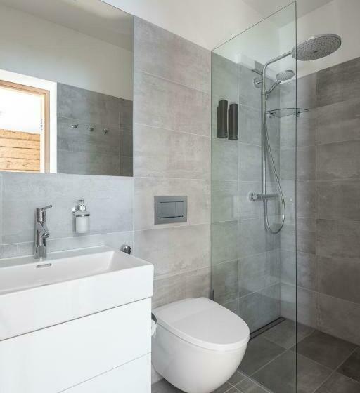 סוויטה דלוקס, Ilola Inn