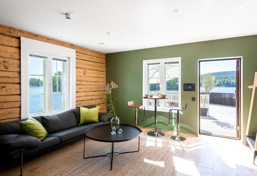 סוויטה דלוקס, Ilola Inn