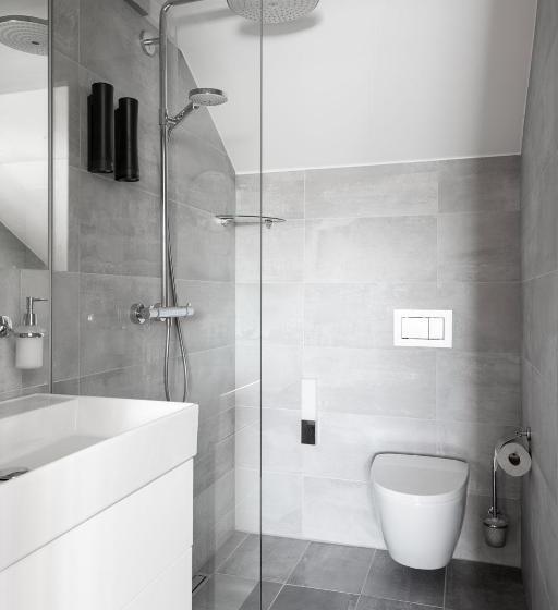 Suite with lake view, Ilola Inn