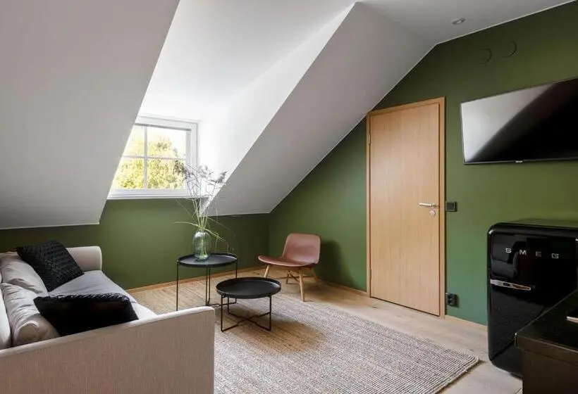 スイート, Ilola Inn