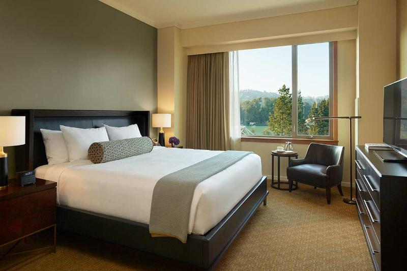 스탠다드 룸, Luskin