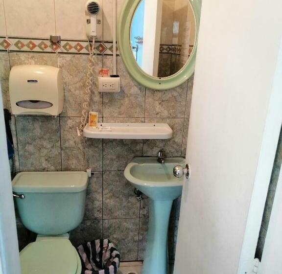 エコノミールーム, Pacífico