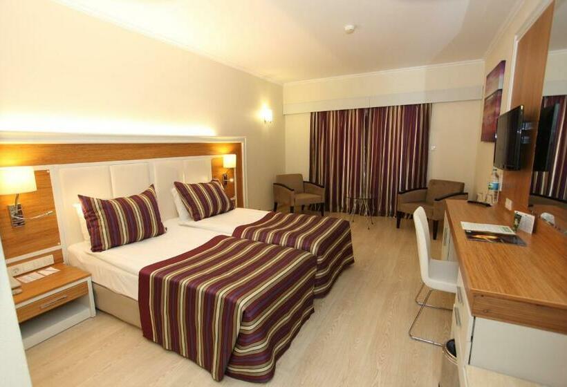 חדר סטנדרט, Aqi Pegasos Royal