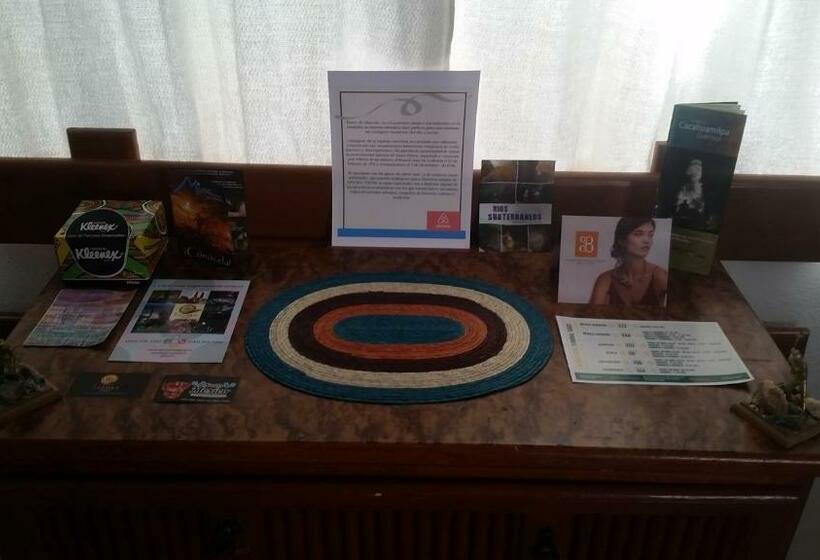 اتاق استاندارد سه نفره, Taxco De Mis Amores