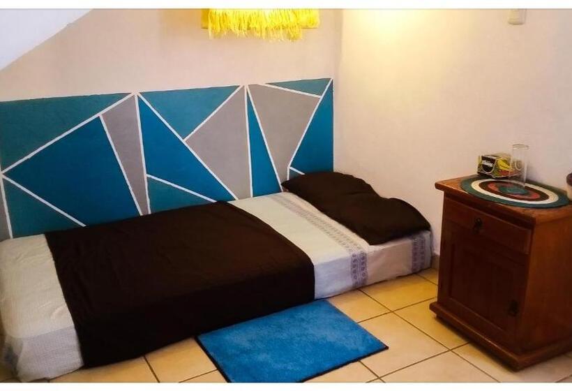 اتاق استاندارد سه نفره, Taxco De Mis Amores