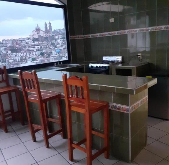 آپارتمان 1 خوابه با چشمانداز, Taxco De Mis Amores