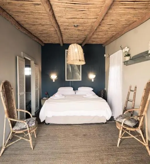 スイート（家族用）, Smugglers' Bnb