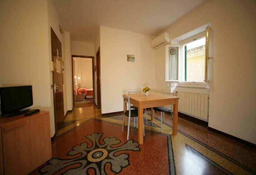 شقة غرفة واحدة, Genovese Al Mare