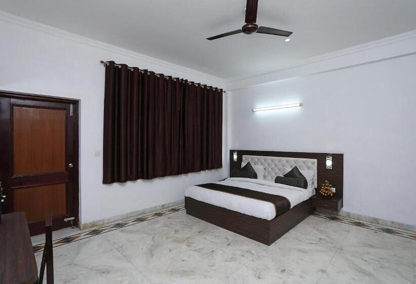 اتاق استاندارد, Marc Royal