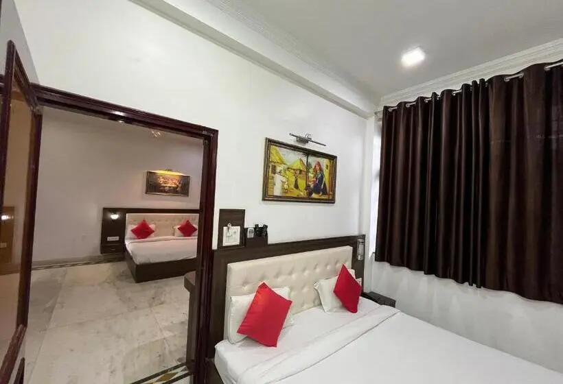 Chambre Familiale, Marc Royal