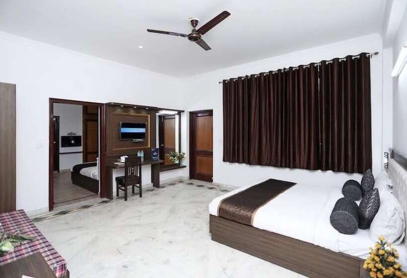 اتاق استاندارد, Marc Royal