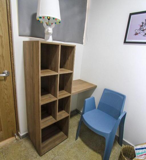 اتاق اکونومی یک تخته, Casa Tuvia