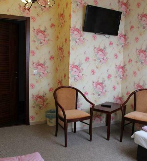 اتاق عادی, Viesu Nams Amrai