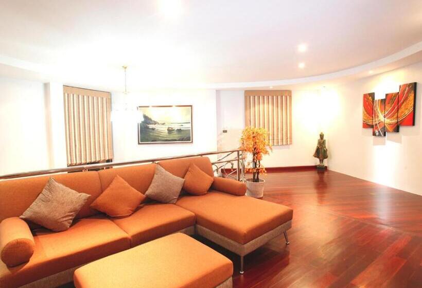 豪华三卧别墅, Kata Sea View Villas