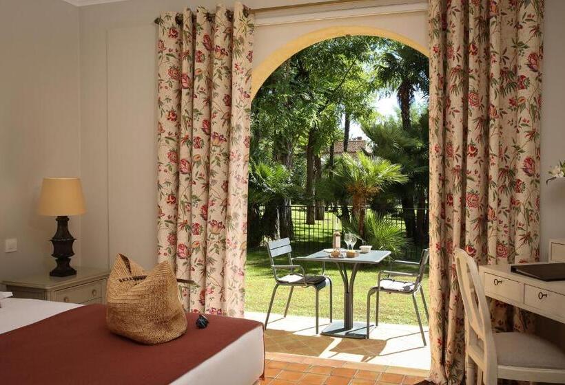 غرفة سوبيريور مطلّة علي الحديقة, Château De Valmer