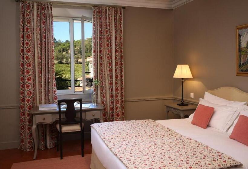 غرفة قياسية, Château De Valmer