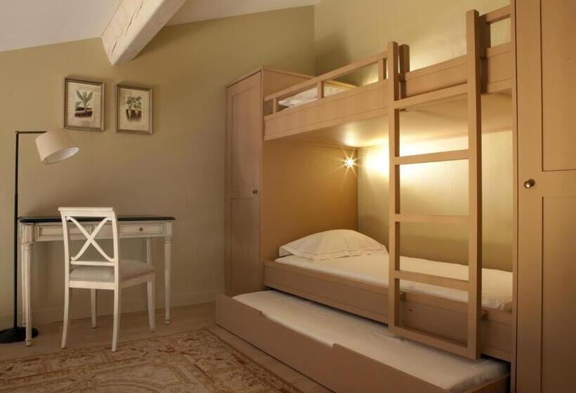 غرفة عائلية, Château De Valmer