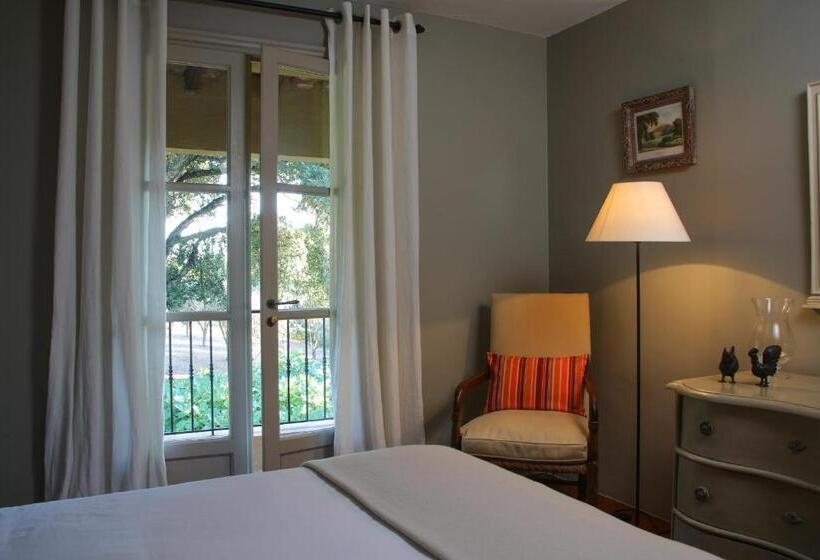 فيلا غرفتين نوم, Château De Valmer